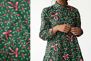 Christmas Mistletoe Seamless Pattern, a Pattern Graphic by SirenaArt (Thumbnail 15 of 16)