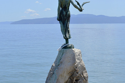 Sculpture~women
