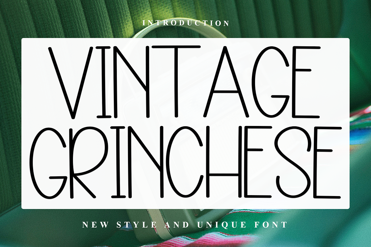 Vintage Grinchese, a Serif Font by InermediaSTUDIO (Photo 1 of 7)