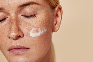 Close-up high detailed cropped shot, a Beauty & Fashion Photo by Artem Varnitsin