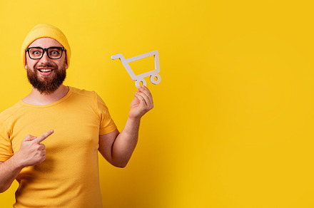 man pointing at shopping cart panoramic, a Background Photo by Ales Munt