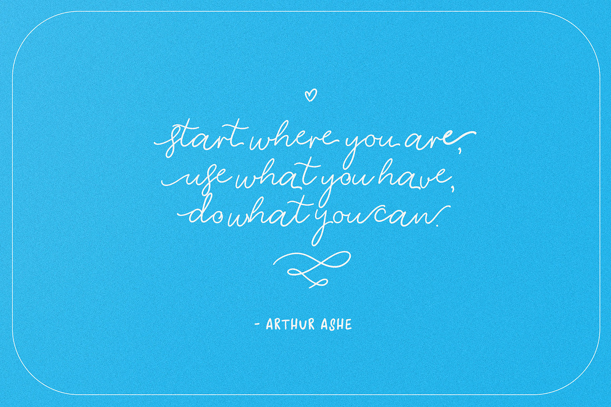 Cheerful Elf Script Font preview 4