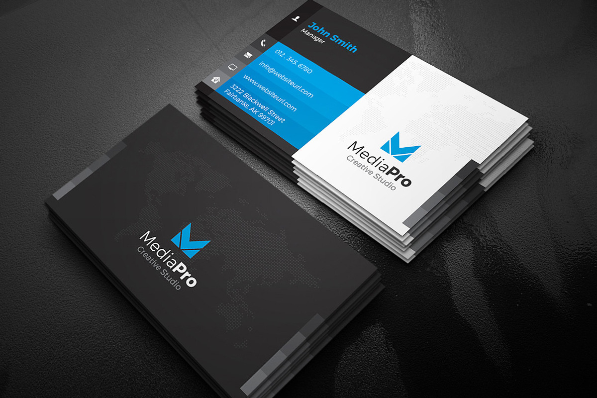 Modern Creative Business Card, a Business Card Template by Arslan (Photo 1 of 3)