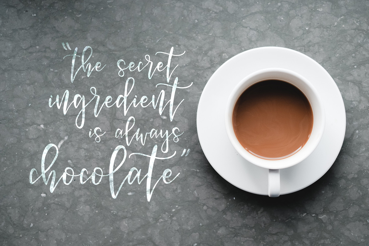 Vianette Hand Made Script Font preview 6