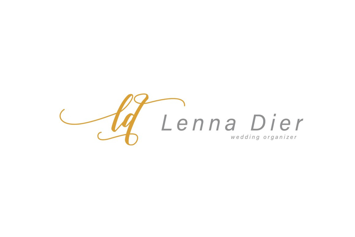 Daniesha - Romantic Font Script, a Script Font by Masanis (Photo 10 of 11)