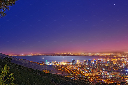 Cape Town after sunset, a Photo by Peopleimages.com