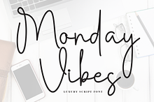 Monday Vibes | Script Font