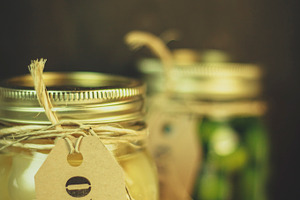 Pickled Onions in Mason Jar