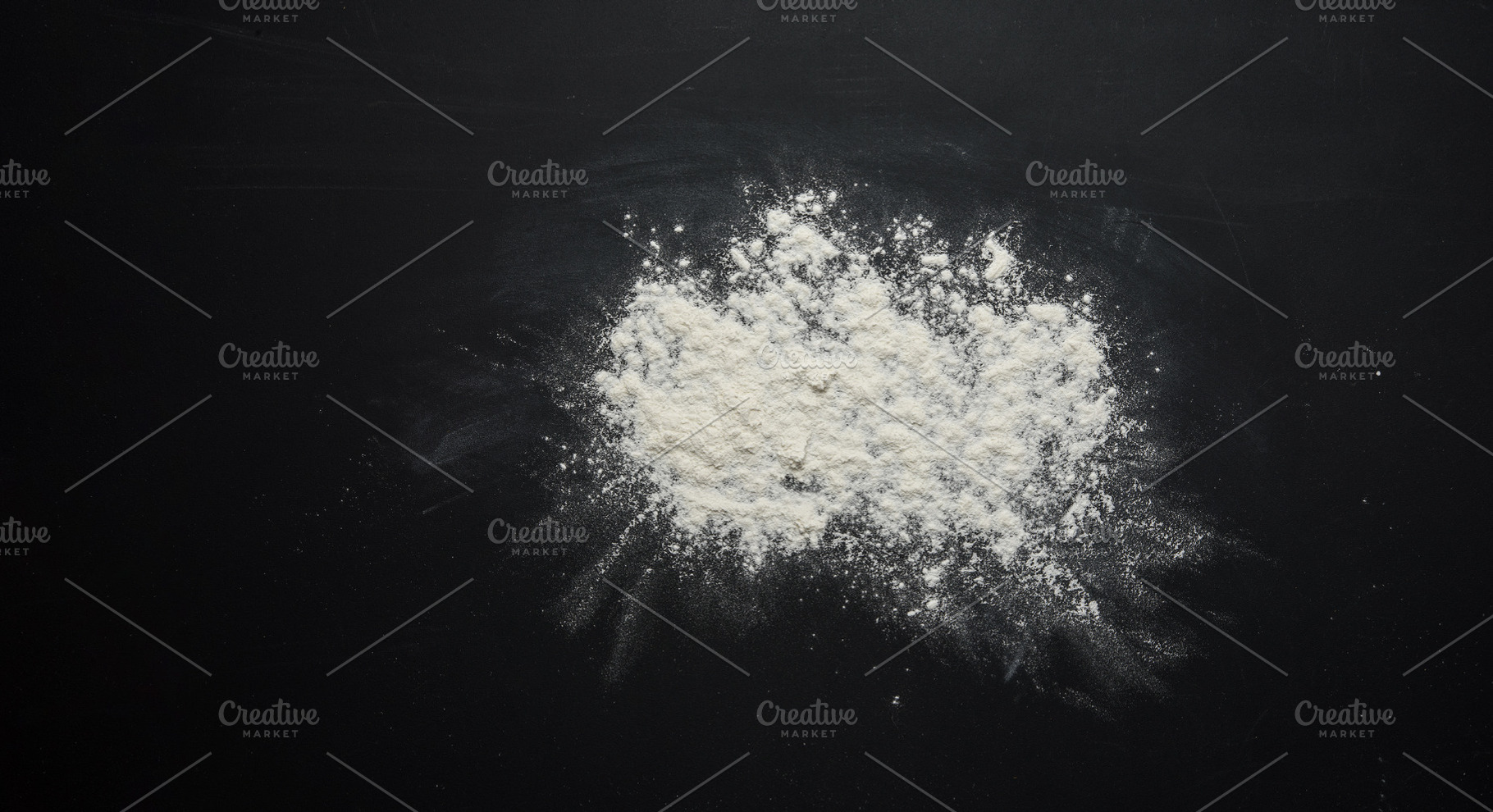 Finely ground white wheat flour, a chaotic spot in the center of, a Food & Drink Photo by ndanko