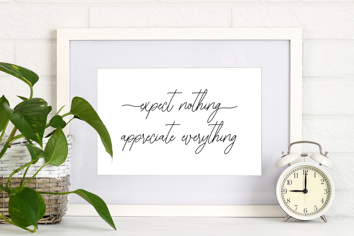 Bearetta - Beautiful Handwriting, a Script Font by Almarkhatype (Photo 7 of 10)