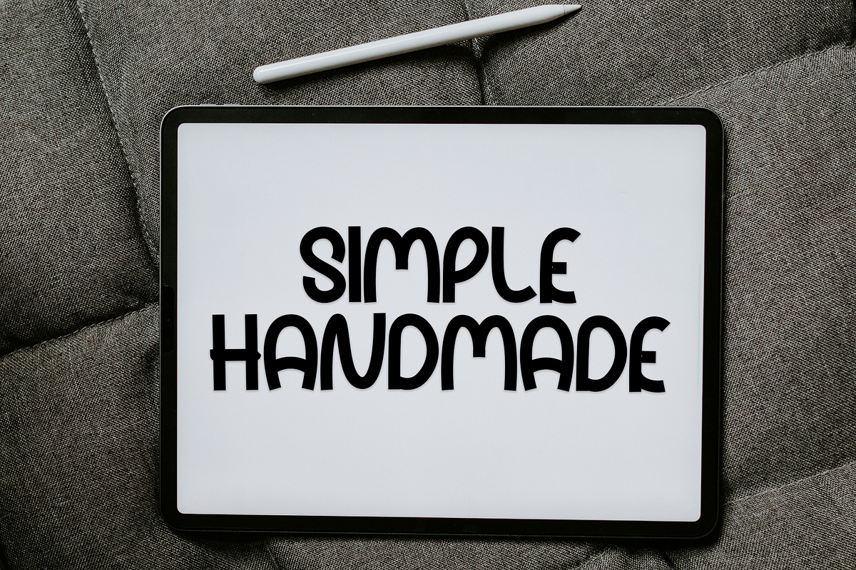 Simple Money, a Serif Font by InermediaSTUDIO (Photo 7 of 7)