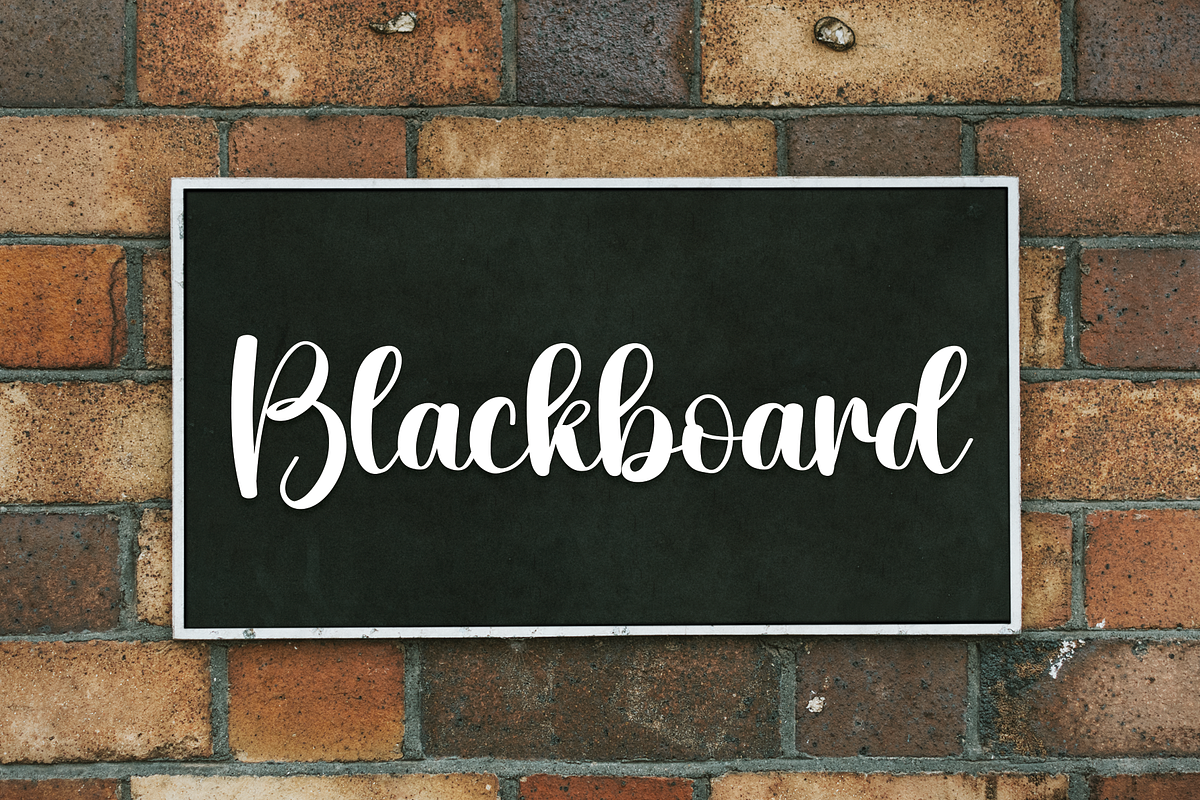Bear | Script Font, a Script Font by Scratchones (Photo 4 of 6)