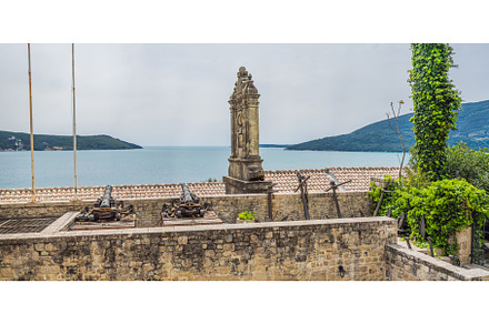 Herceg Novi old town. Historical and, an Architecture Photo by Elizaveta Galitskaya
