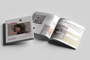 Square Brochure Mockup_Set