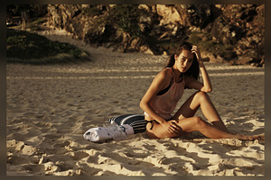 Relaxing on the Sand, Golden Light