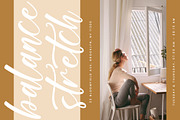 Floralis Morning, a Handwritten Font by Integritype Studio (Thumbnail 12 of 15)