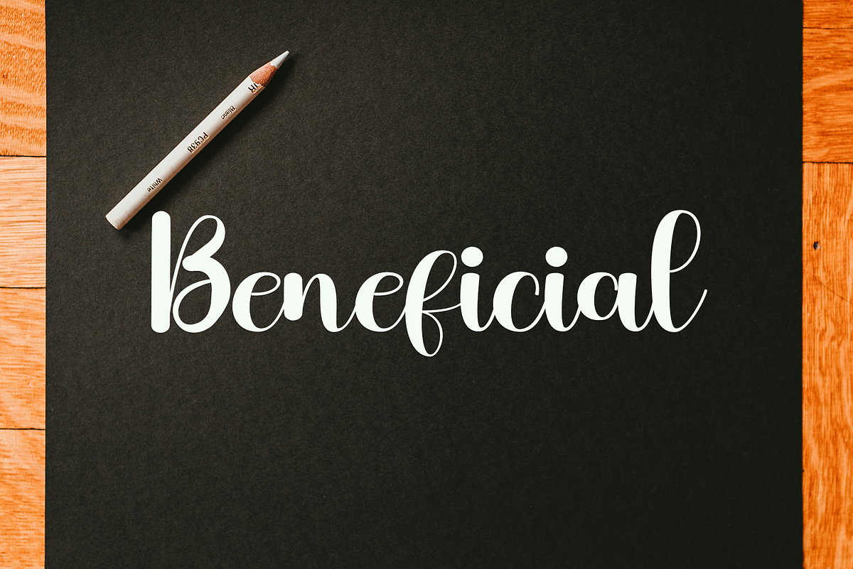 Beautiful Signature, a Script Font by InermediaSTUDIO (Photo 2 of 8)