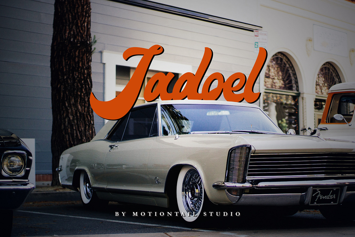 Maimoonde Vintage Font, a Script Font by Motiontail Studio (Photo 6 of 12)
