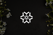 Minimalist Modern Flower Logo, a Branding & Logo Template by Luxury Logos (Thumbnail 2 of 4)