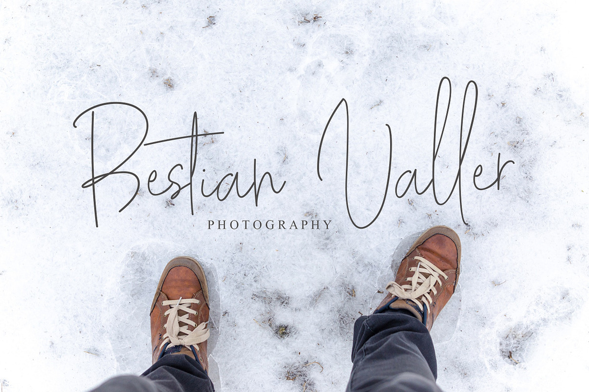 White Apparel | Script Font preview 4