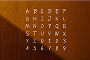 Croissant Font / Jia / Handwritting, a Handwritten Font by Fourshape (Thumbnail 4 of 6)