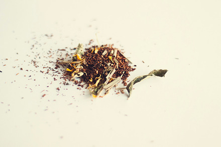 Dry Tea Leaves With Fresh Mint Stock Picture preview 6