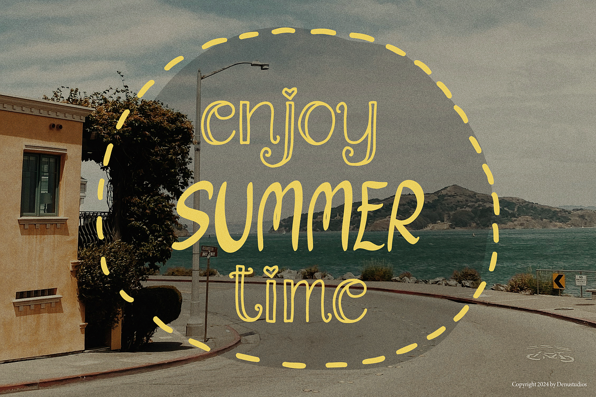 Daisyes | Hand Drawn Dual Font, a Handwritten Font by Denustudios (Photo 3 of 14)