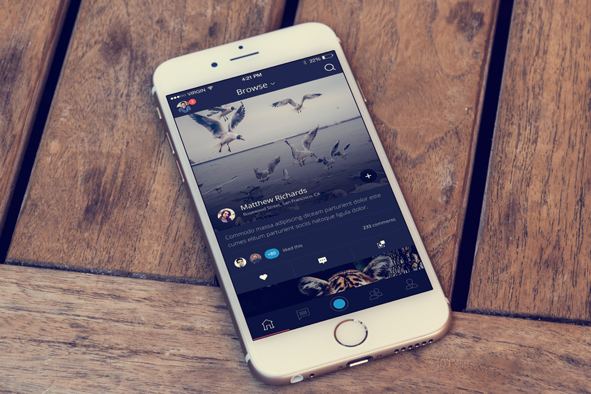 Flux - iPhone App Template, a Templates & Theme by Ionut Zamfir (Photo 1 of 5)