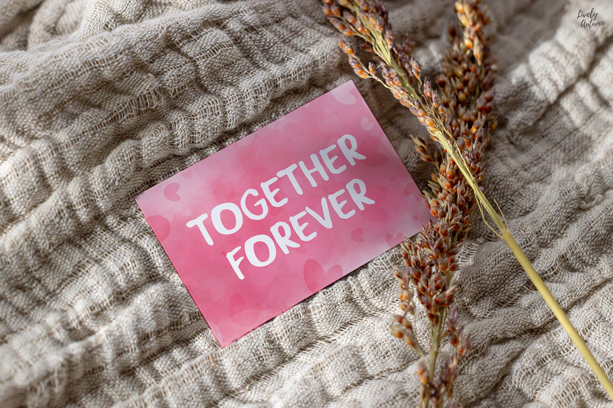 Forever | Handwriting font, a Handwritten Font by LivelyAutumn11.11 (Photo 5 of 5)