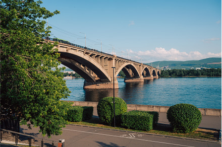 Communal bridge over the Yenisei, an Architecture Photo by Jan Jack Russo Media