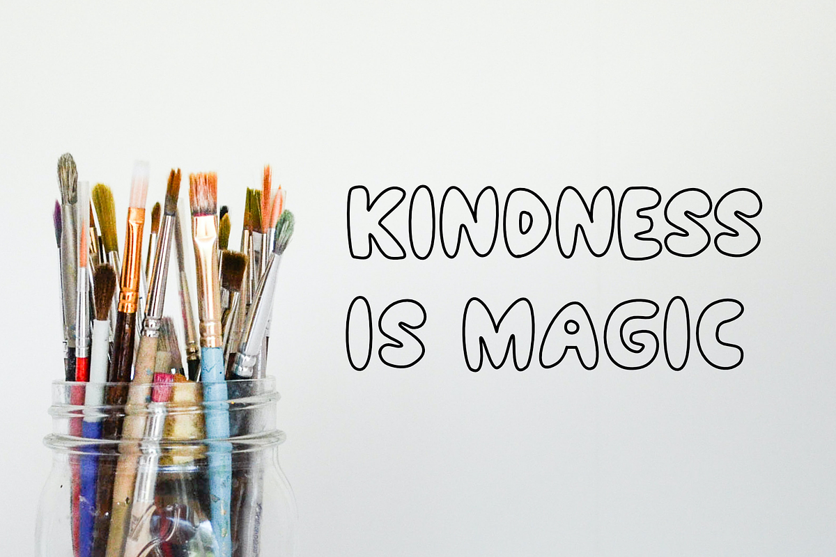 Bubbly Rainbow | A fun display font, a Font by Design av MAD (Photo 3 of 7)