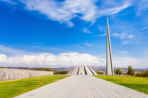 Tsitsernakaberd in Yerevan, a Photo by saiko3p