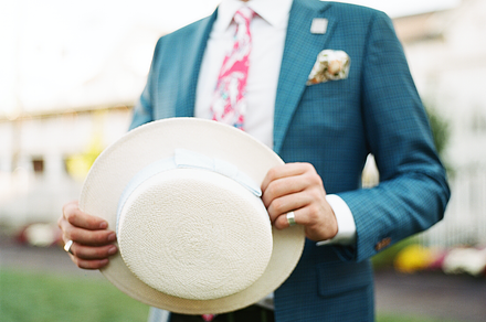 Mens Fashion carrying Hat
