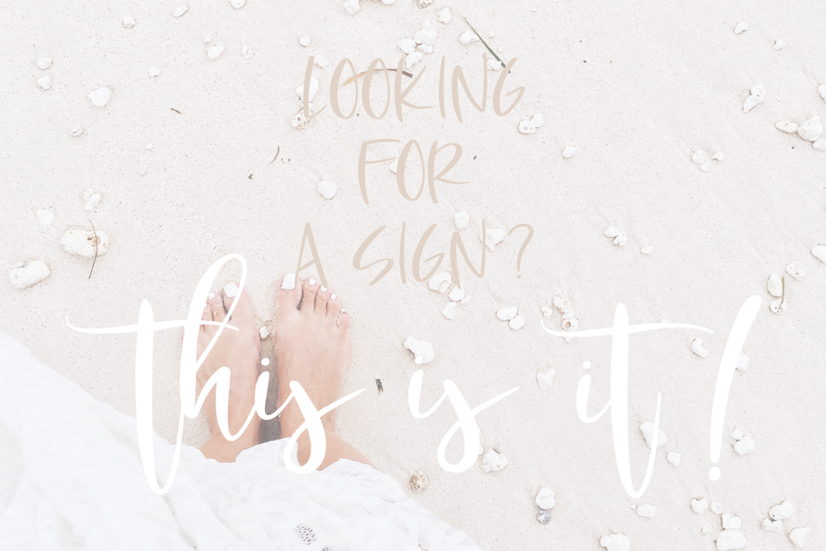 Goodness Script Font preview 7
