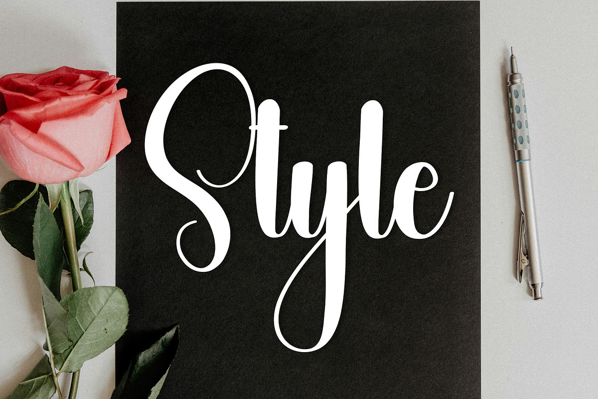 Simple Desember, a Handwritten Font by InermediaSTUDIO (Photo 5 of 8)