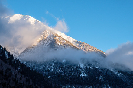 Snowy peak of the Pyrenees, a Background Photo by webarma