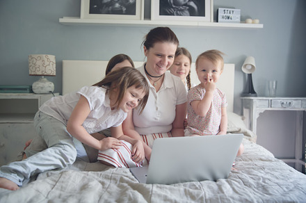 Mom and 4 children are looking, a Person Photo by Natalia Lebedinskaia