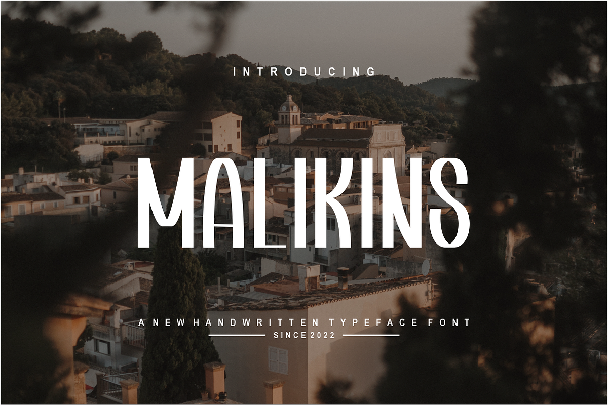 Malikins, a Font by puji_hartono (Photo 1 of 5)