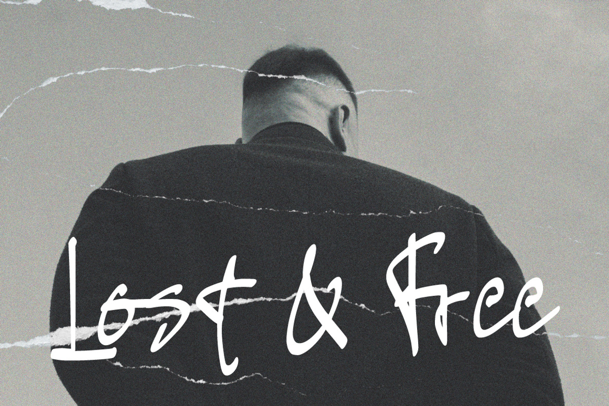 Aironative - Freestyle Brush Font, a Handwritten Font by tebaltipislab (Photo 3 of 13)