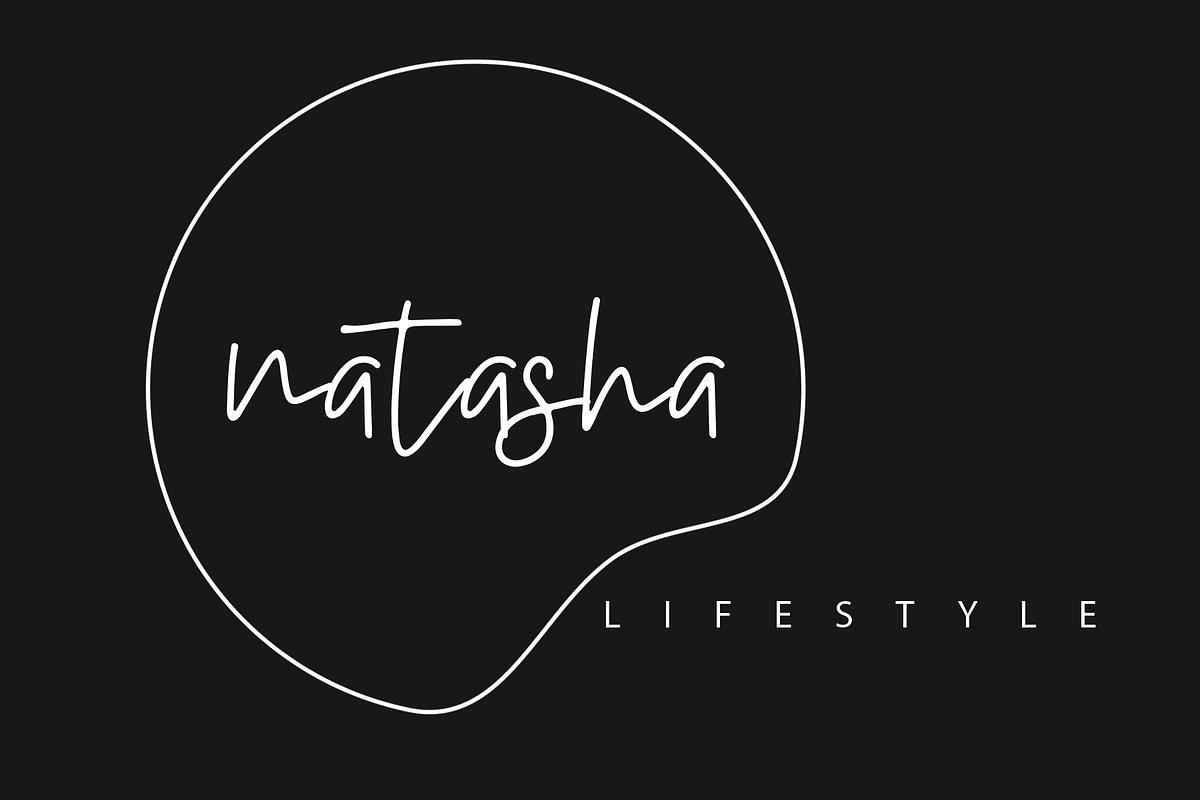 Indian Summer Handwritten font preview 3