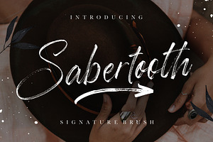 Sabertooth Signature Brush