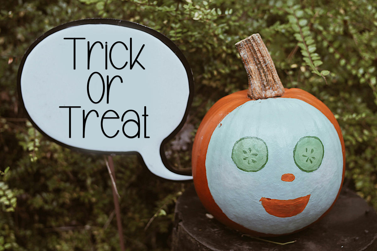 Halloween, a Sans Serif Font by InermediaSTUDIO (Photo 4 of 7)