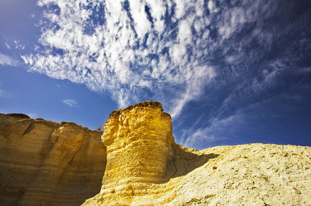 Freakish hills from sandstone, a Photo by kavram