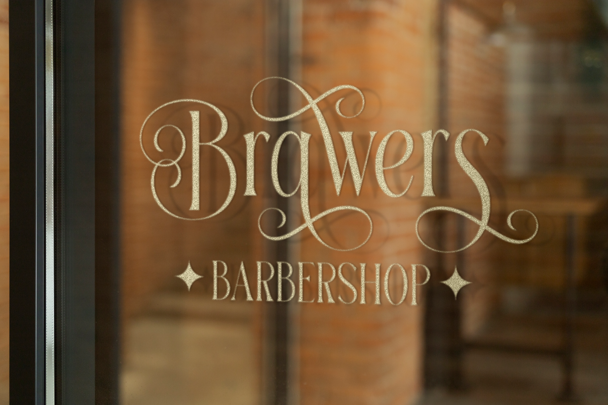 Reilodey - Modern Classy Font, a Serif Font by RagamKata (Photo 7 of 10)