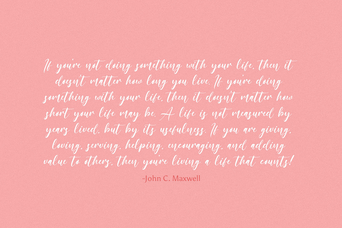 Fattemah - Handwritten Font, a Script Font by StringLabs (Photo 5 of 14)