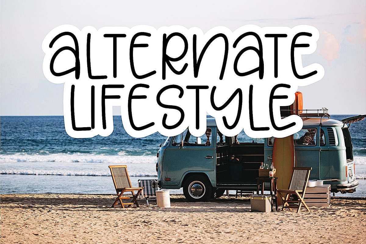 Holly Kissed - Cute script font, a Handwritten Font by BitongType (Photo 6 of 10)
