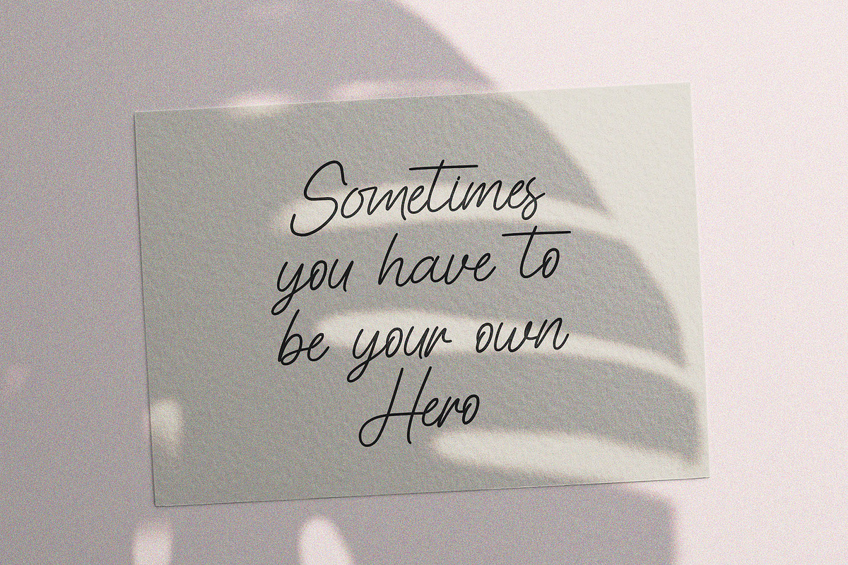 Cinthya Amy - Handwritten Font, a Script Font by StringLabs (Photo 3 of 10)