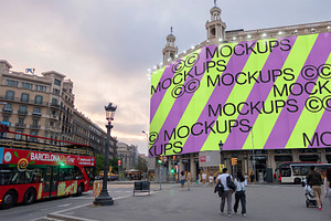 Barcelona Billboard Mockup B008