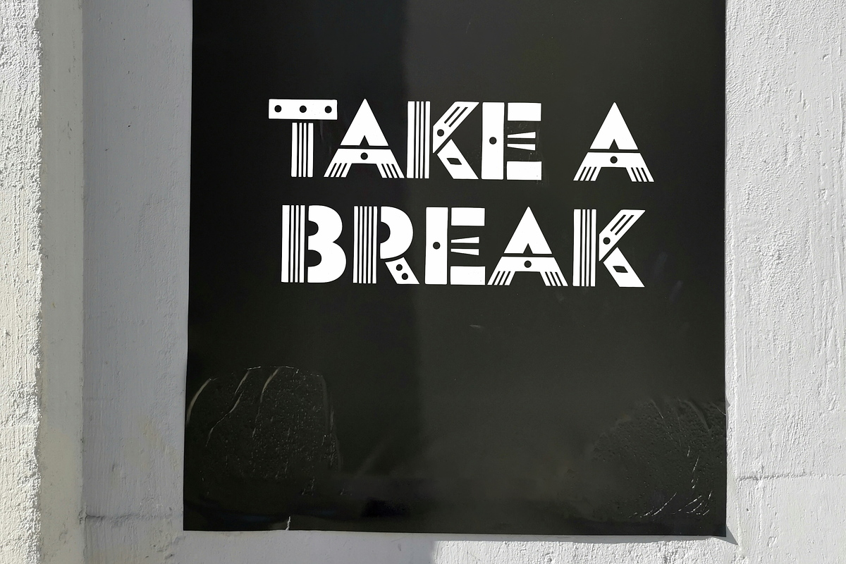 Decora Display Font, a Symbol Font by gafaroff studio (Photo 5 of 7)
