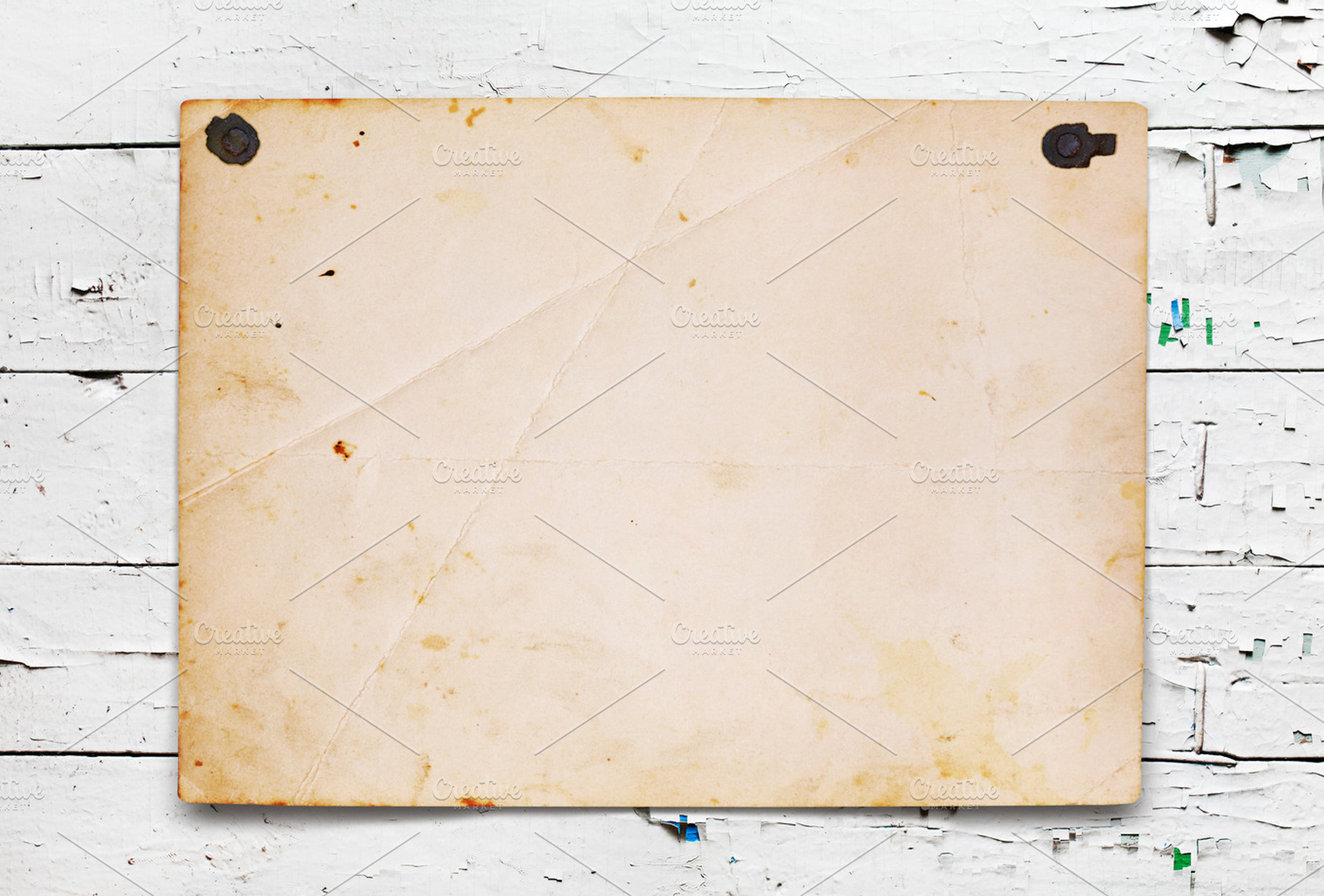 Old paper on wood, a Background Photo by Maksimkostenko